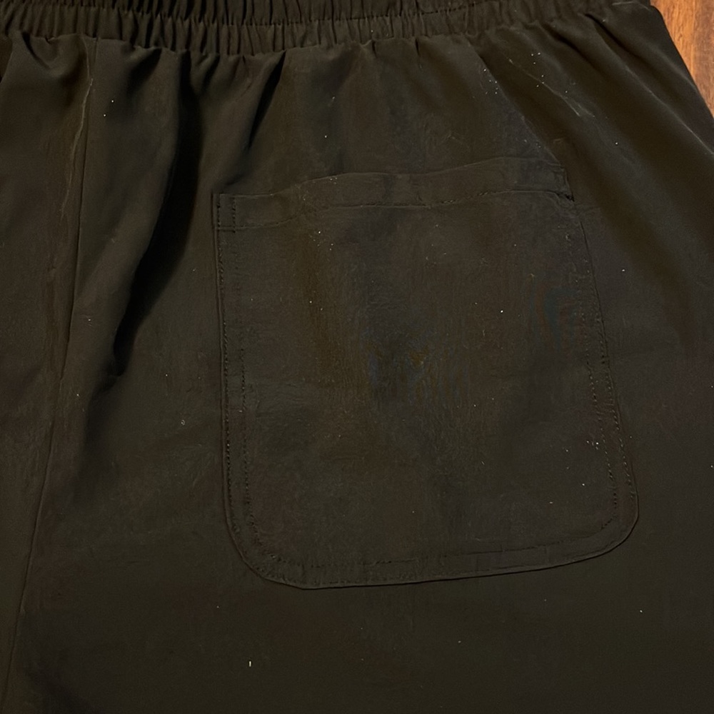 Shorts - Picture 6 of 6